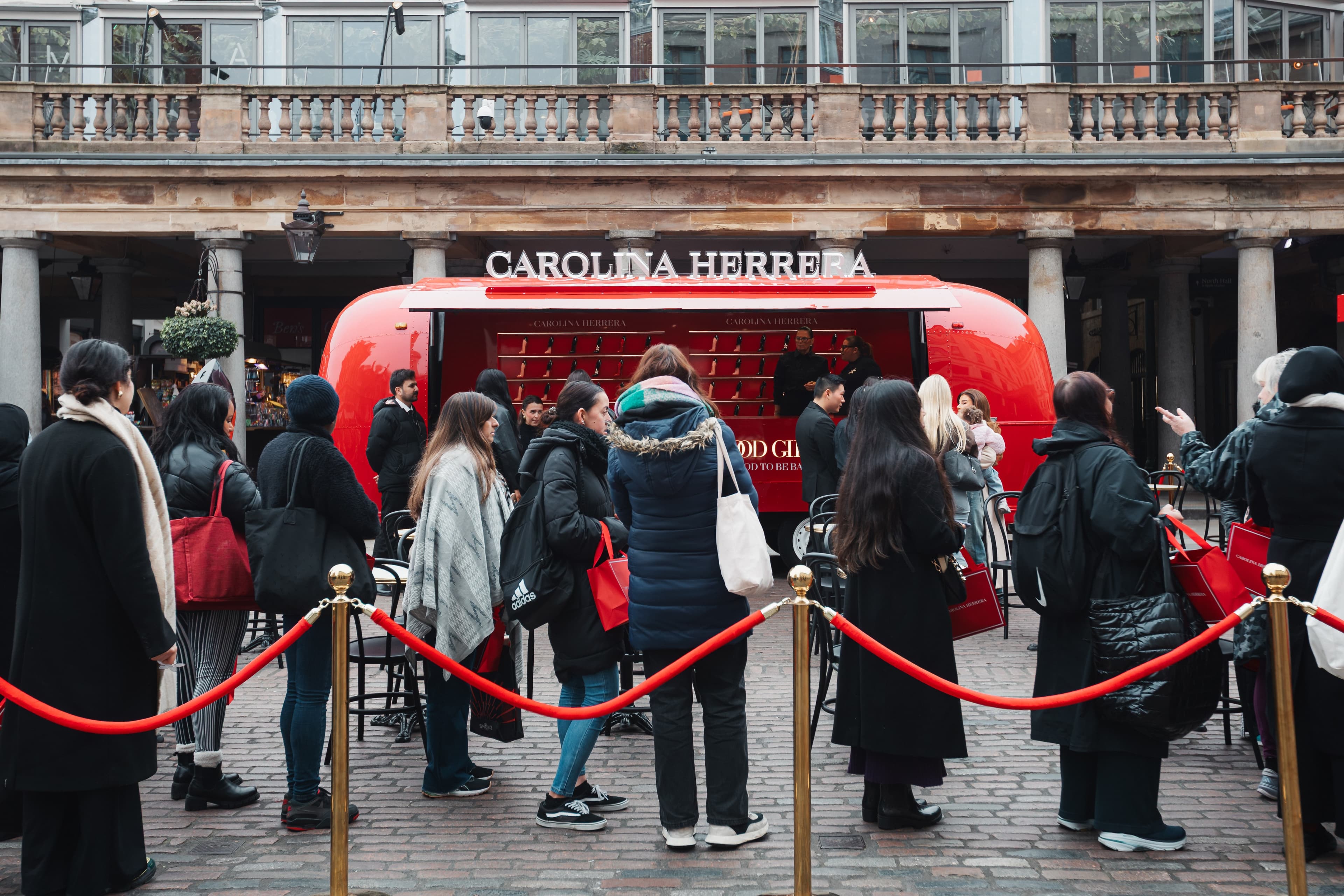 File d'attente devant le Good Girl Truck à Londres
