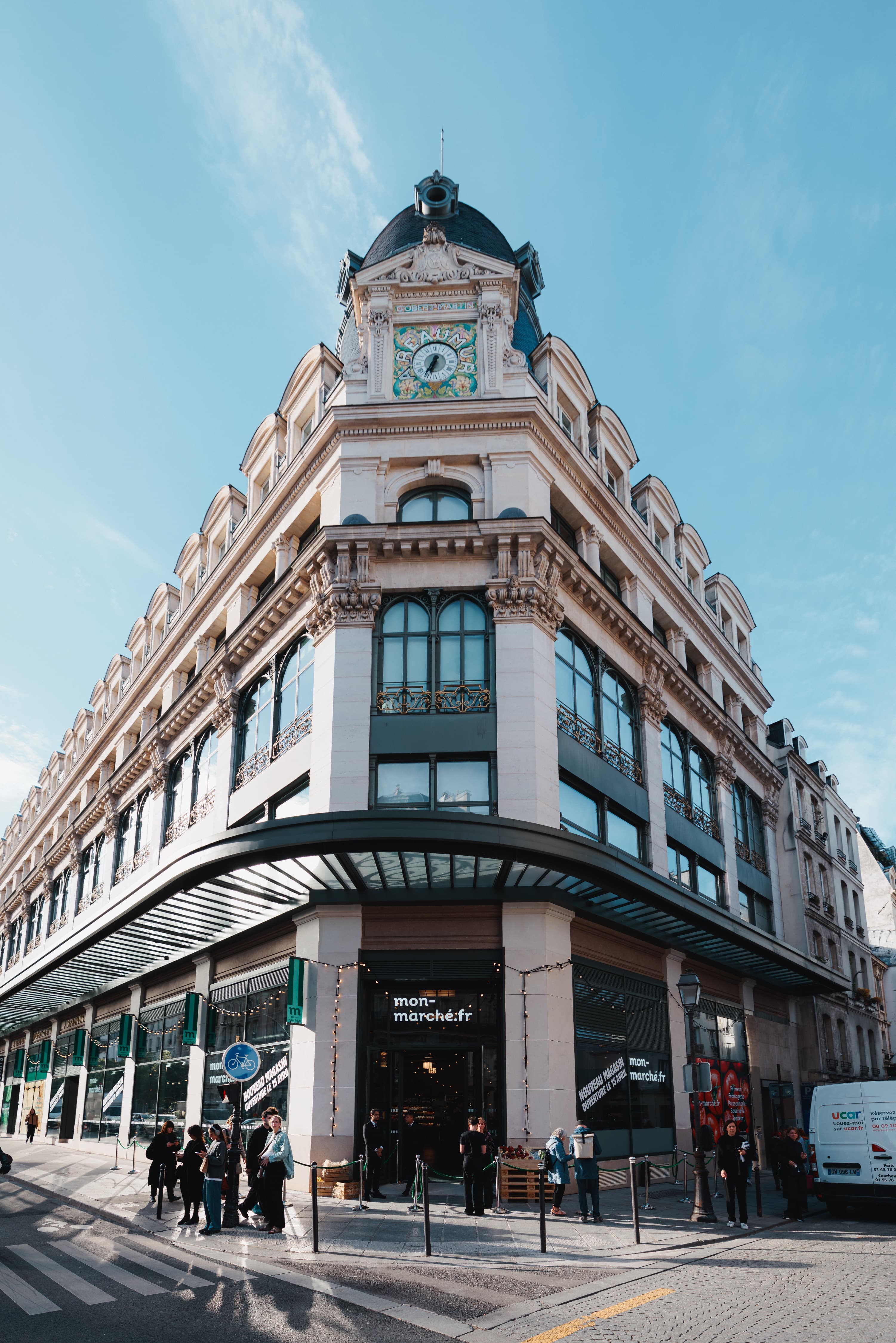 Façade de l'immeuble du flagship mon-marché.fr rue Réaumur