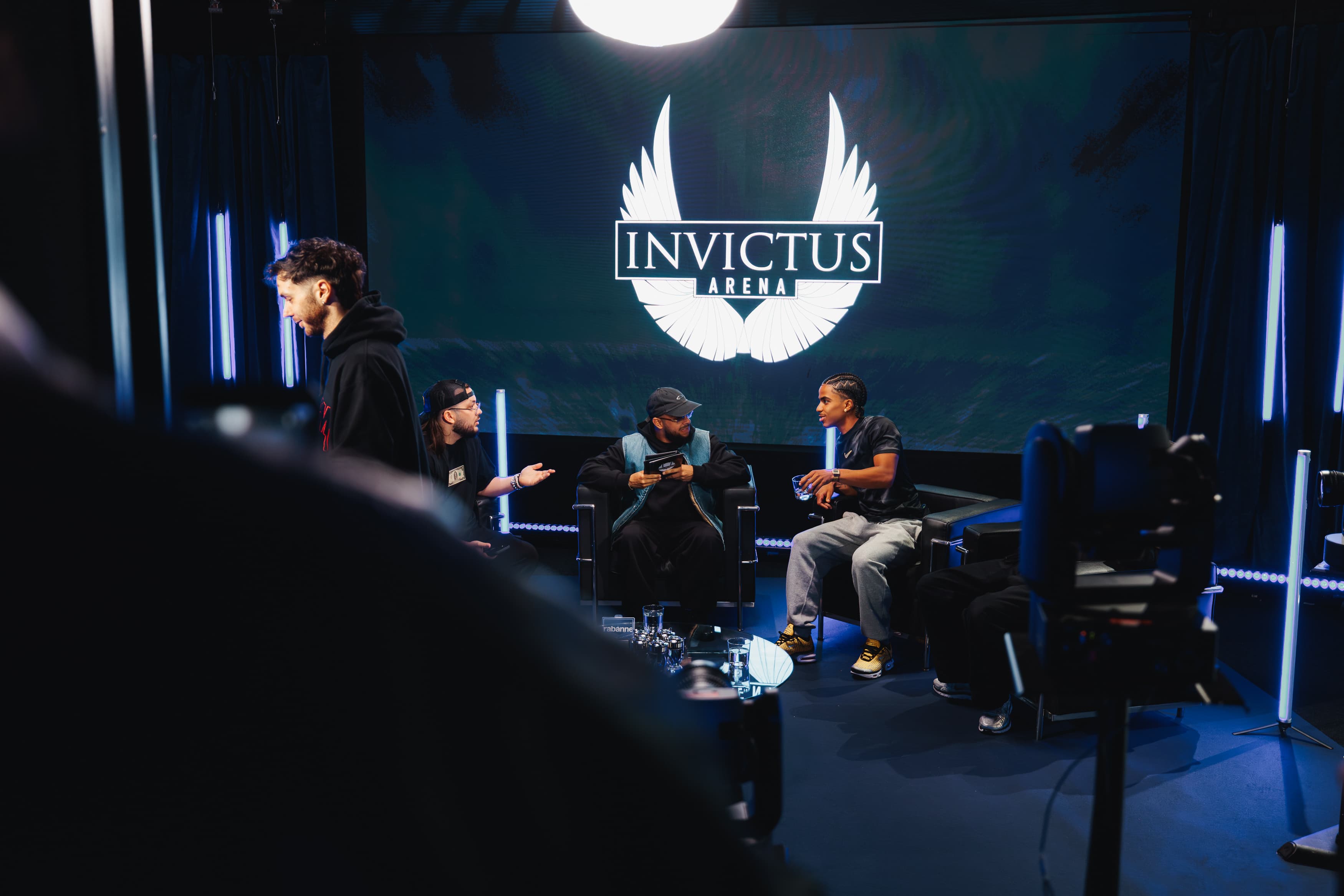 Créateurs en direct sur le plateau Invictus Arena